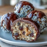 No-Bake Peanut Butter Oat Bites with mini chocolate chips, a wholesome snack perfect for quick energy.  