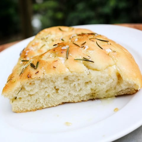 Yeast-Free Garlic Rosemary Bannock